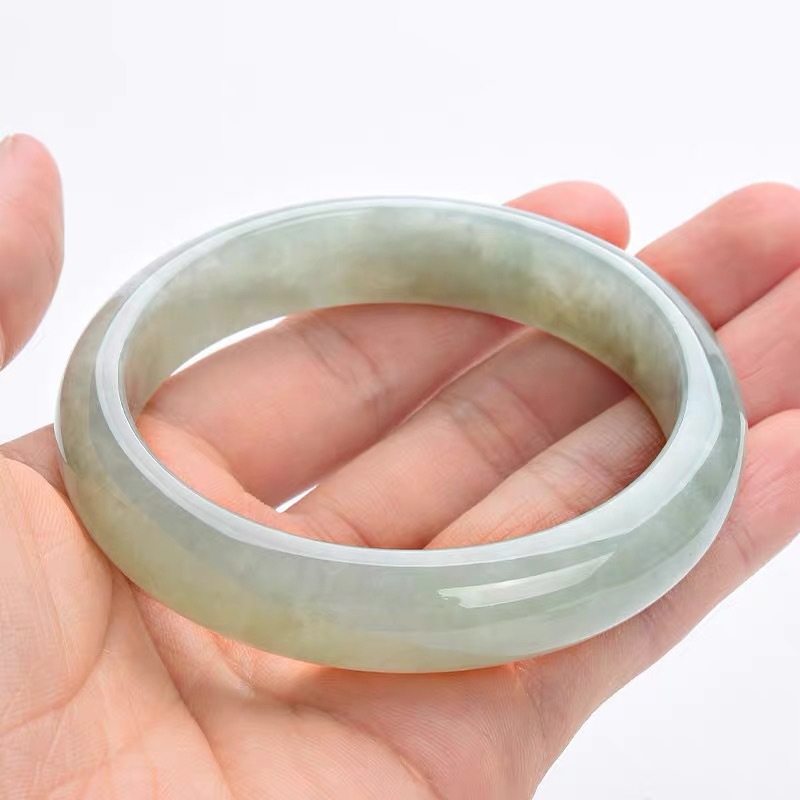 Bracciale da donna in giadeite - Lighting recensione e prezzo